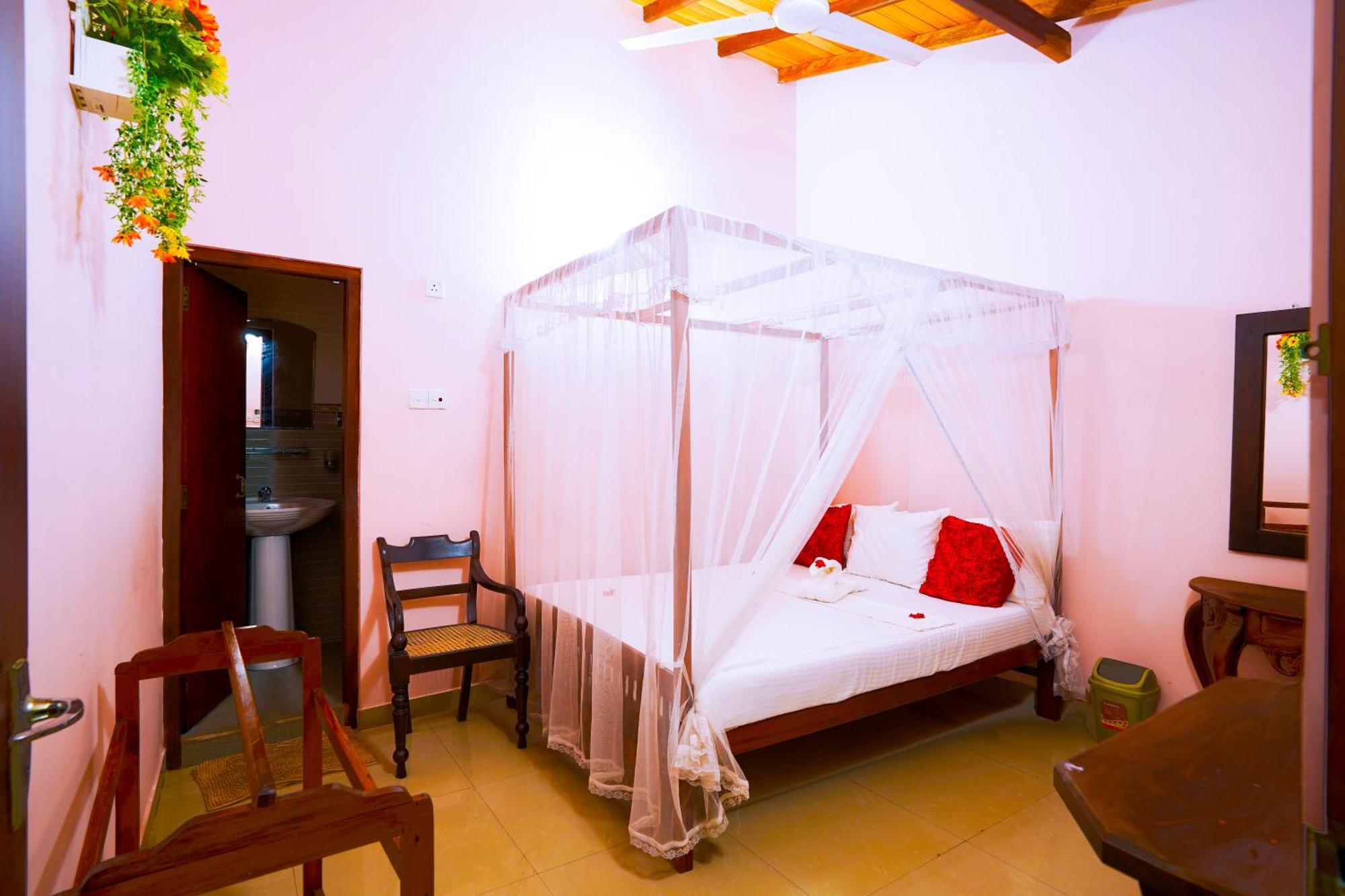 Frangipani Motel Galle Zewnętrze zdjęcie