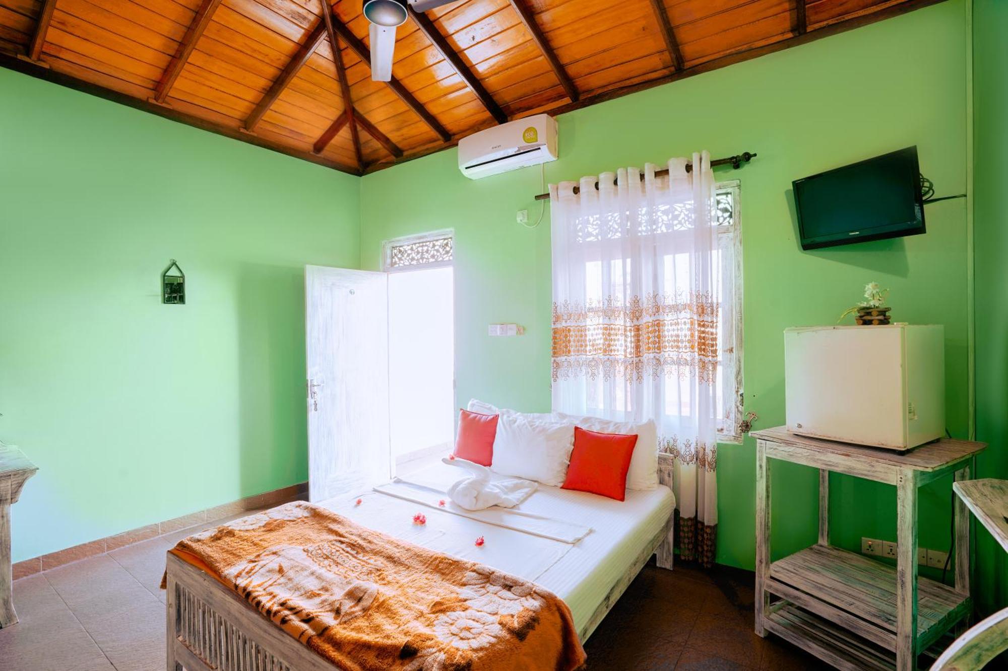 Frangipani Motel Galle Zewnętrze zdjęcie