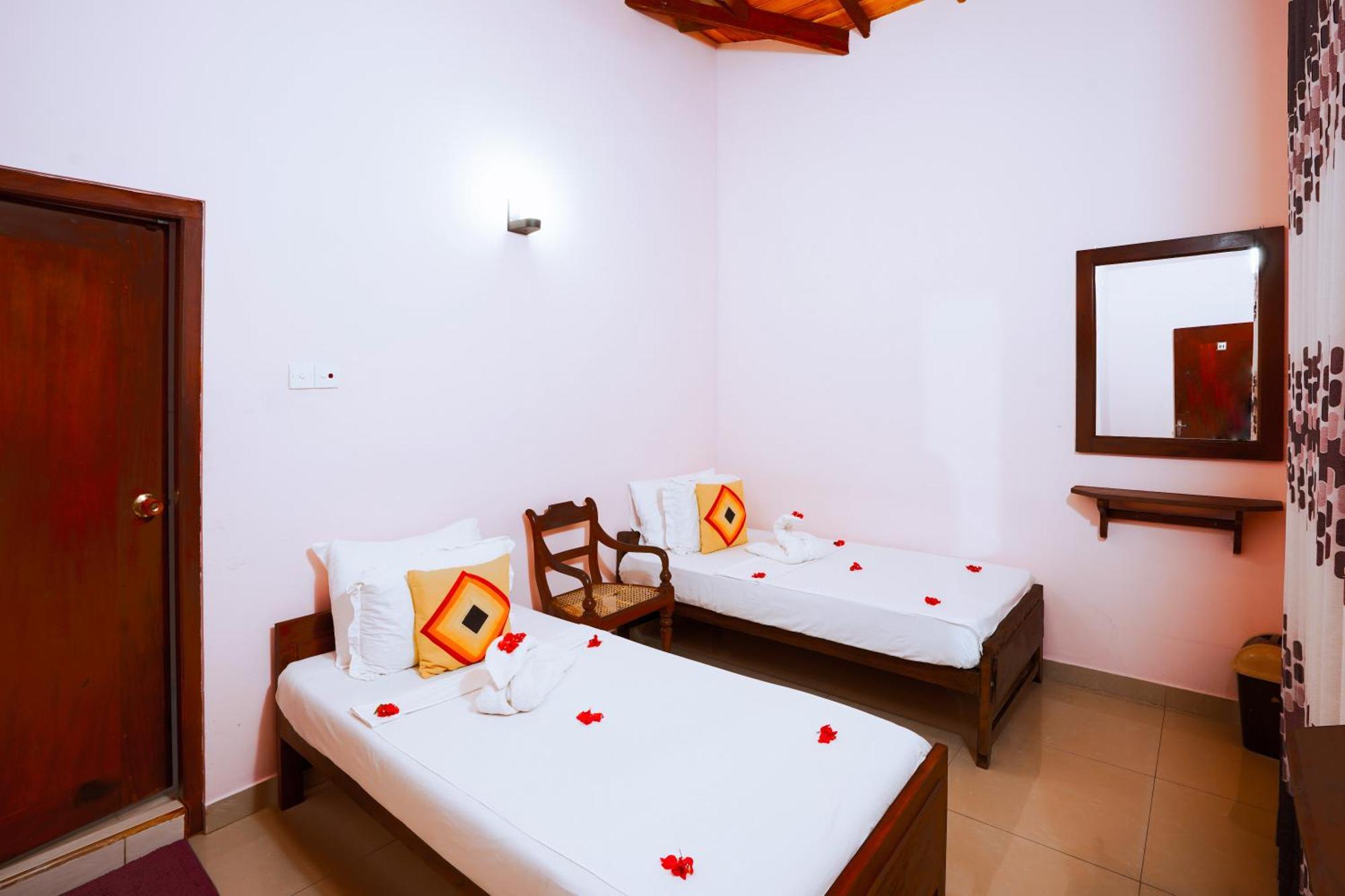 Frangipani Motel Galle Zewnętrze zdjęcie