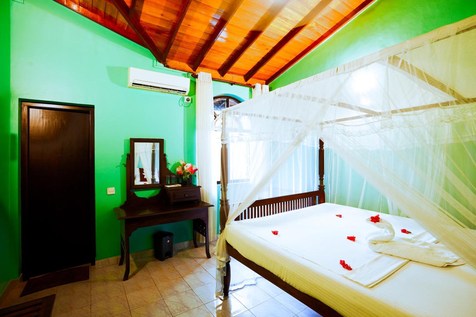 Frangipani Motel Galle Zewnętrze zdjęcie
