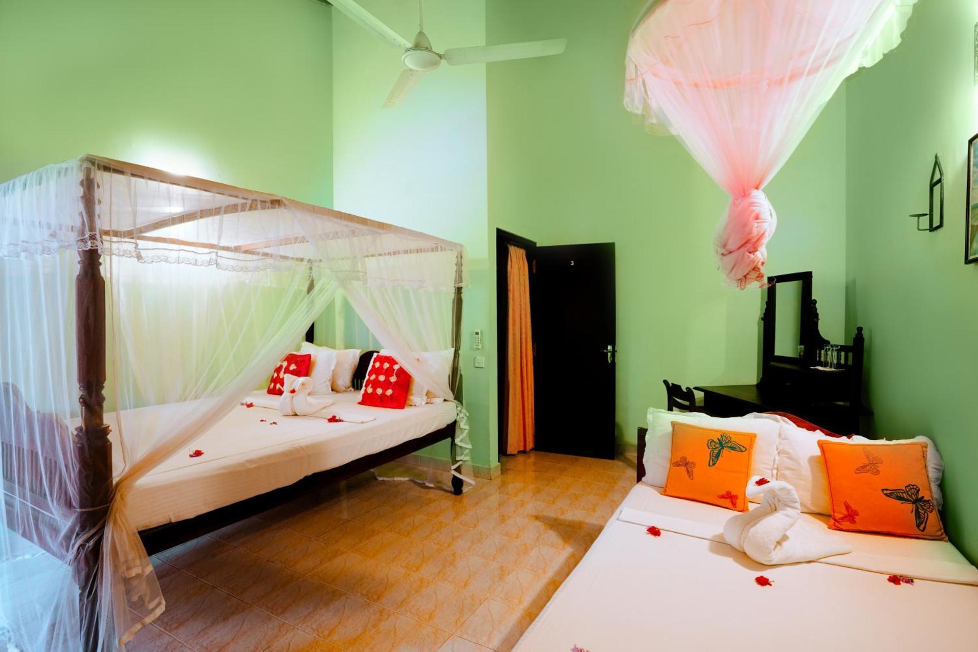 Frangipani Motel Galle Zewnętrze zdjęcie