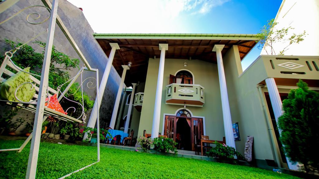 Frangipani Motel Galle Zewnętrze zdjęcie